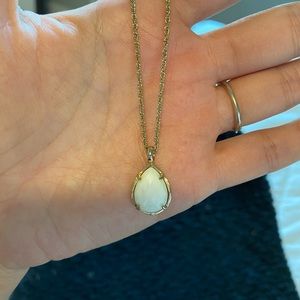 Kendra Scott necklace